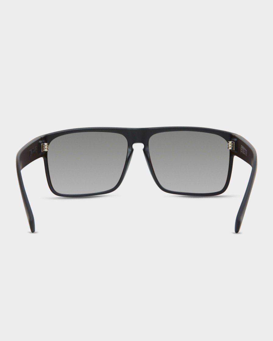 Men CARVE Sunglasses | Vendetta Matt B M