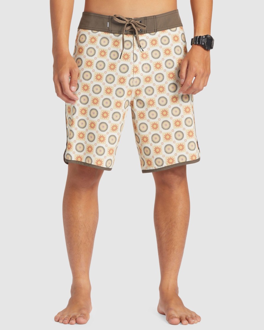 Men QUIKSILVER Boardshorts | Mens Surfsilk Scallop 19" Board Shorts