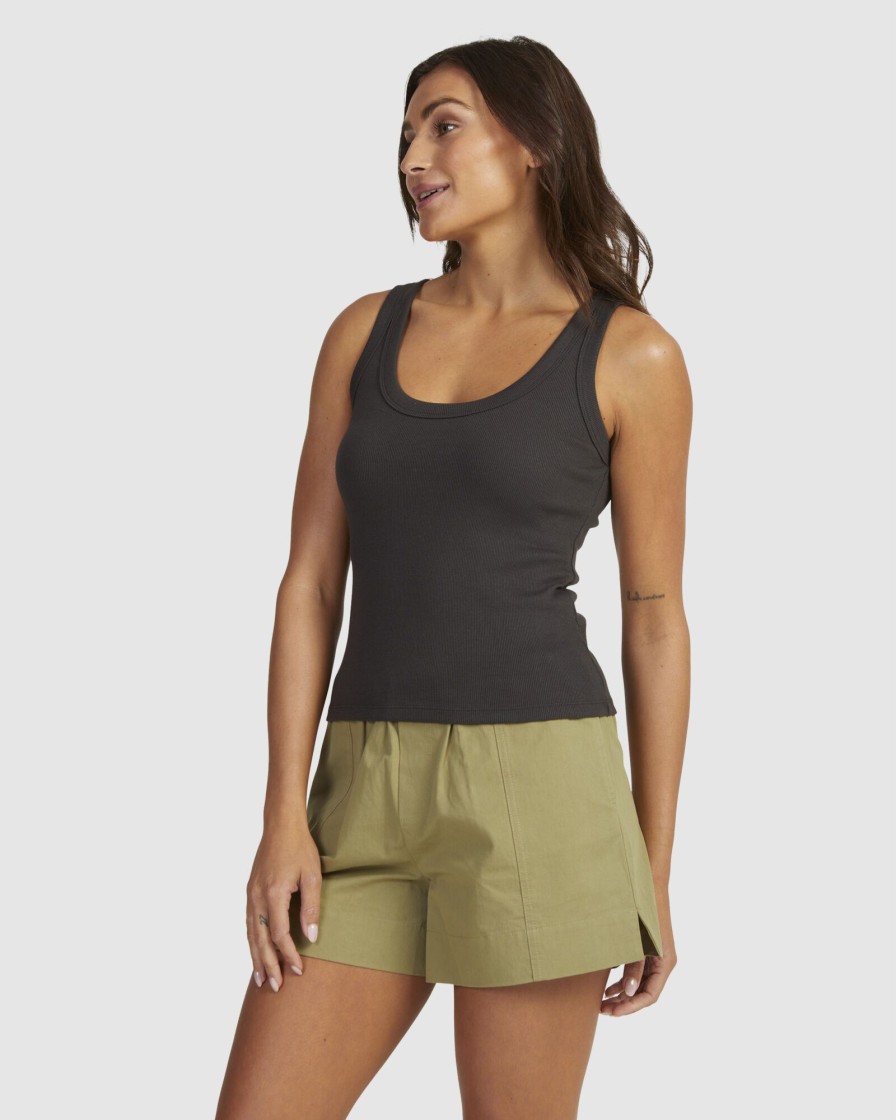 Women SPARE Tops | Scoop Action Tank