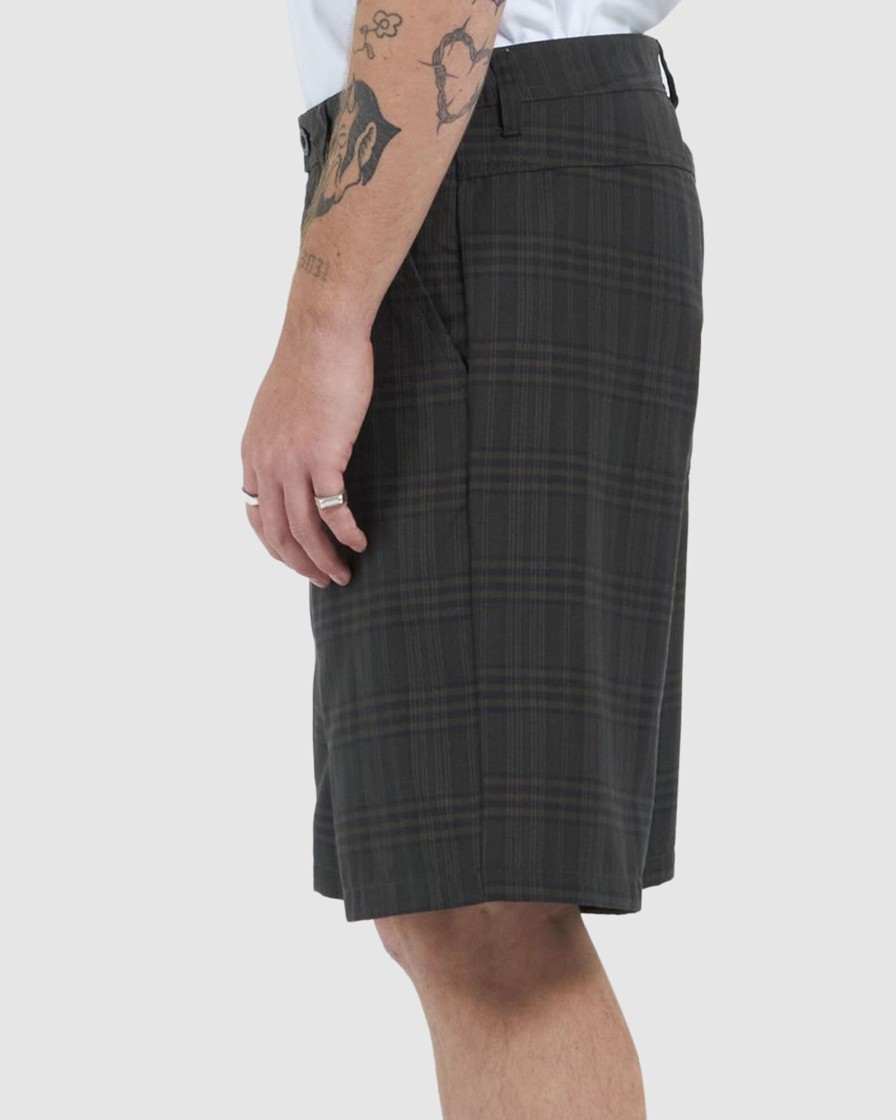 Men WORSHIP Shorts | Square Eyes Short